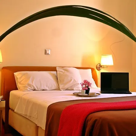 Semeli 2* Athens